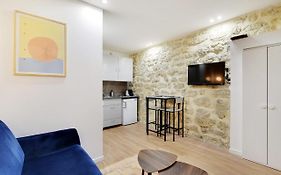 Freshly Renovated Apartment In The Heart Of Paris